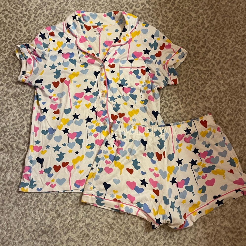 Roller Rabbit- Kerri Rosenthal Collab Polo Pajamas /ADORABLE star & heart design